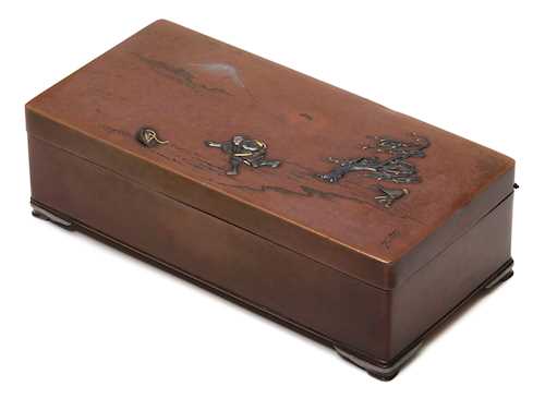 A BRONZE BOX DECORATED WITH TRAVELLERS IN THE WIND.