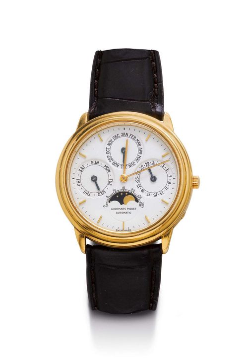WRISTWATCH, AUTOMATIC, PERPETUAL CALENDAR WITH MOON PHASE, AUDEMARS PIGUET, 1990s. Yellow gold 750. Ref. C61274, numbered series, Quantième Perpetuel Automatique No. 3342. Case with 3 knobs for setting. White dial with gold-coloured indices and hands, month at 12h, date at 3h, day of the week at 9h, moon phase at 6h. Automatic, Cal. 2120, perpetual calendar. Black leather band with AP clasp. D 36 mm.