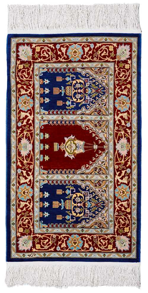 A LOT COMPRISING THREE HEREKE SILK PRAYER