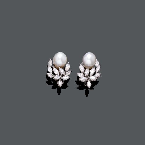 PEARL AND DIAMOND EAR CLIPS WITH PEARL SAUTOIR, ca. 1960. Platinum and white gold 750. Classic-elegant ear clips designed as stylized blossoms, each set with 1 drop-shaped cultured pearl of ca. 13 x 9.5 mm and 10 navette-cut diamonds. Total weight of the diamonds ca. 2.00 ct. Matching long necklace with numerous Akoya cultured pearls of ca. 7 mm Ø and a ball clasp set with diamonds weighing ca. 0.50 ct. L ca. 99 cm.
