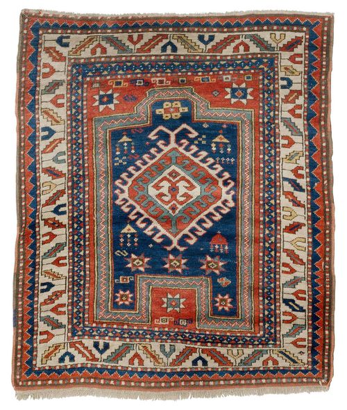 FACHRALO old.Blue and red central field with a central medallion, geometrically patterned, white border, 108x127 cm.