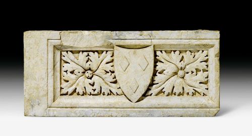 MARBLE RELIEF,Renaissance, in the style of PISANO (Nicola Pisano, 1205/07-1278/84), Siena, 14th century. Beige-grey marble. H 29.5 cm. W 68 cm. Provenance: - Traditionally considered to be from the former G.F. Luzzetti collection, Florence. - From an important collection.
