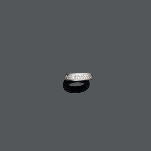 DIAMOND RING. White gold 750. Designed as a band ring, pavé-set with brilliant-cut diamonds, weighing ca. 2.40 ct. Size ca. 52.