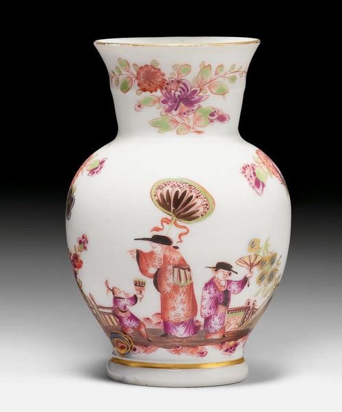 SMALL VASE WITH STADLER CHINOISERIE,