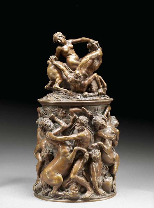 COVERED BRONZE VESSEL "AUX CENTAURES",Renaissance style, Italy, 19th century Decorated with depiction of a battle between Lapithen and centaurs, the lid with Hippodameia on the back of Eurytion. H 32.5 cm.