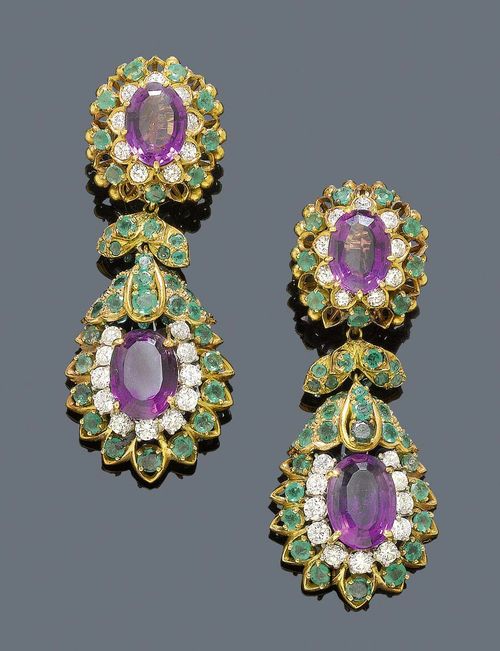 AMETHYST-SMARAGD-BRILLANT-OHRHÄNGER, DAVID WEBB, um 1950.