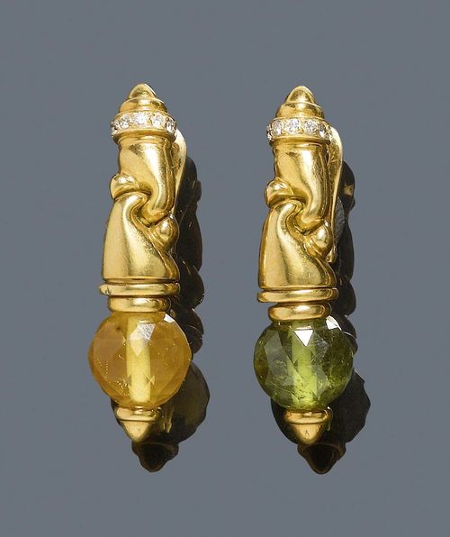 GEMSTONE AND DIAMOND EAR PENDANTS, BULGARI, 1990s. Yellow gold 750, 19.3g. Doppio Gancio model. Casual-elegant ear clips / ear studs of two interlocking hook motifs, set with 2 facetted tourmaline beads, 1 yellow and 1 green, weighing ca.  18.00 ct and additionally decorated with 2 diamond rondelles weighing ca.  0.30 ct. With copy of insurance estimate, 1992.