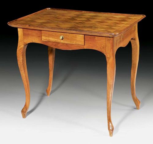 SALON TABLE, Louis XV, Bern, 18th century Walnut veneer inlaid with a lozenge pattern. 1 drawer at the front. 80x56x59 cm.