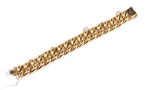 GOLD BRACELET. Yellow gold 750, 90g. Casual-elegant, half-solid round curb-link bracelet. W ca. 2 cm, L 20 cm.