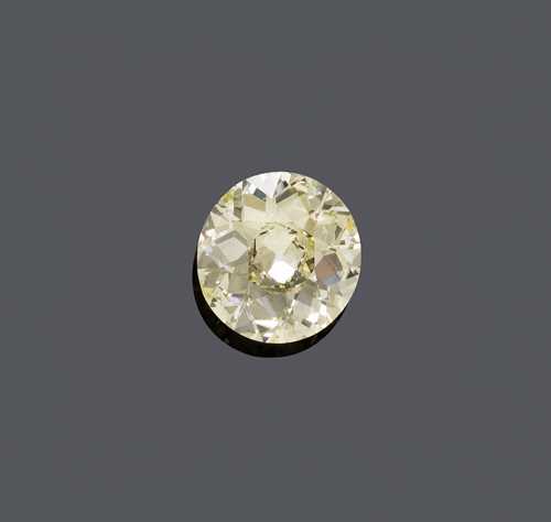UNMOUNTED DIAMOND.