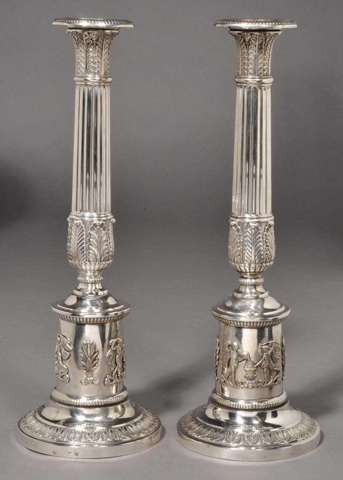 PAIR OF CANDLEHOLDERS. Germany, 1800. With maker's mark. H: 33 cm. Wt.: 790 g.